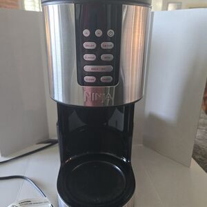 Ninja - Programmable XL 14-Cup Coffee Maker - DCM201- Machine Only